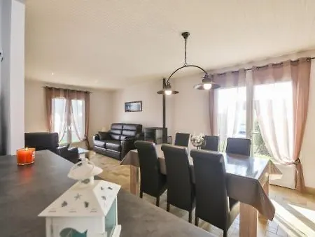 Holiday home Les Bussoleries *